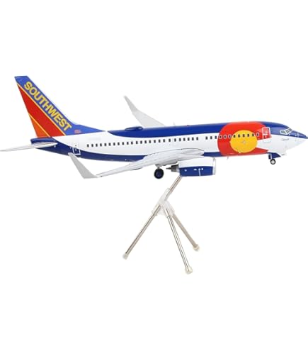 Gemini 200 AVELO エクストレイ航空 737-800 1/200 Amazon.com: GeminiJets Boeing 737-800 Commercial Aircraft